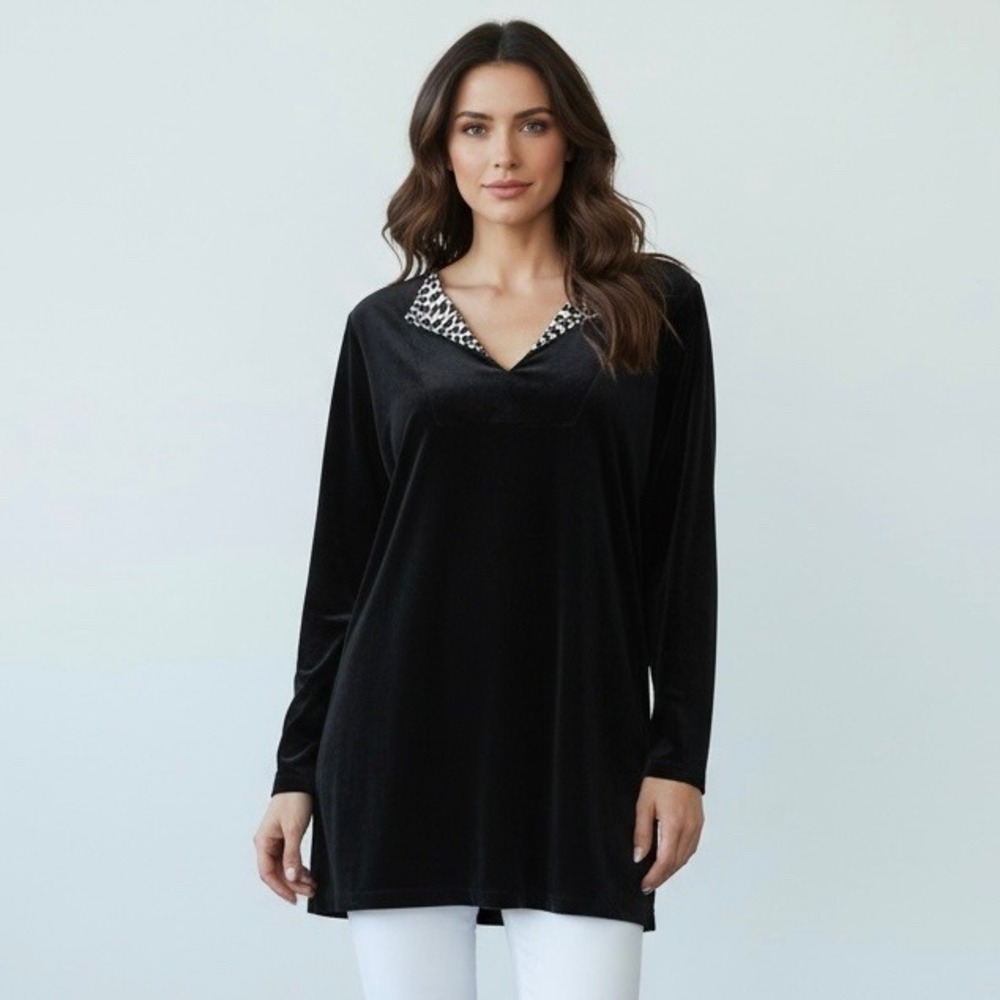 Chico's Black Velour Tunic Top Leopard Trim V-Neck Long Sleeve Black Size 1